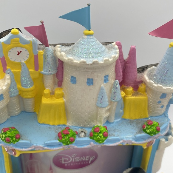 Simson gifts Disney Princess Castle 4x6” picture frame w/ matching figurine READ - Picture 7 of 16